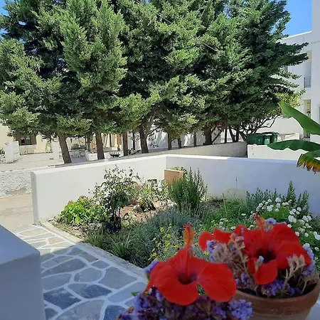 Cozy Town House Apartment Páros